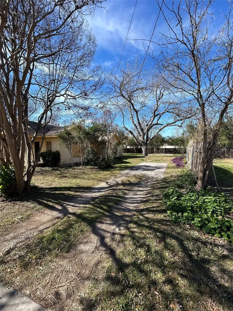 4322 James Casey Street Austin TX 78745