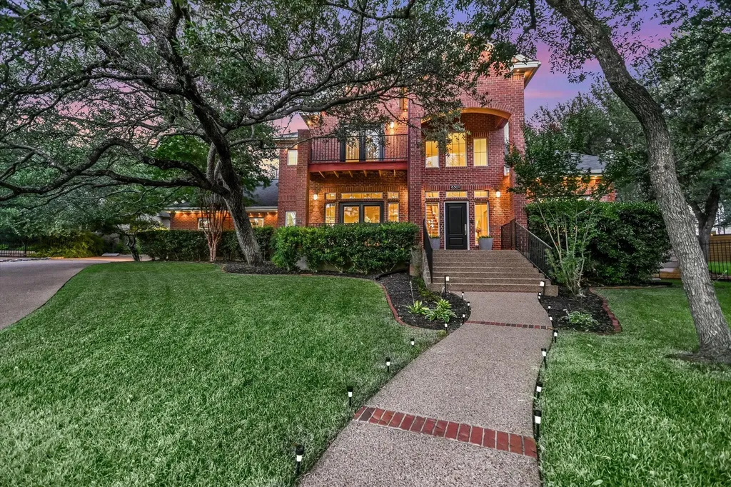 8301 Willheather Glen Austin TX 78750