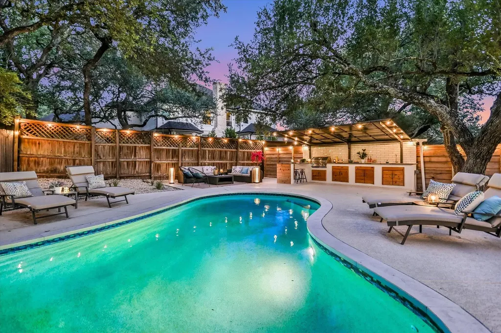 8301 Willheather Glen Austin TX 78750