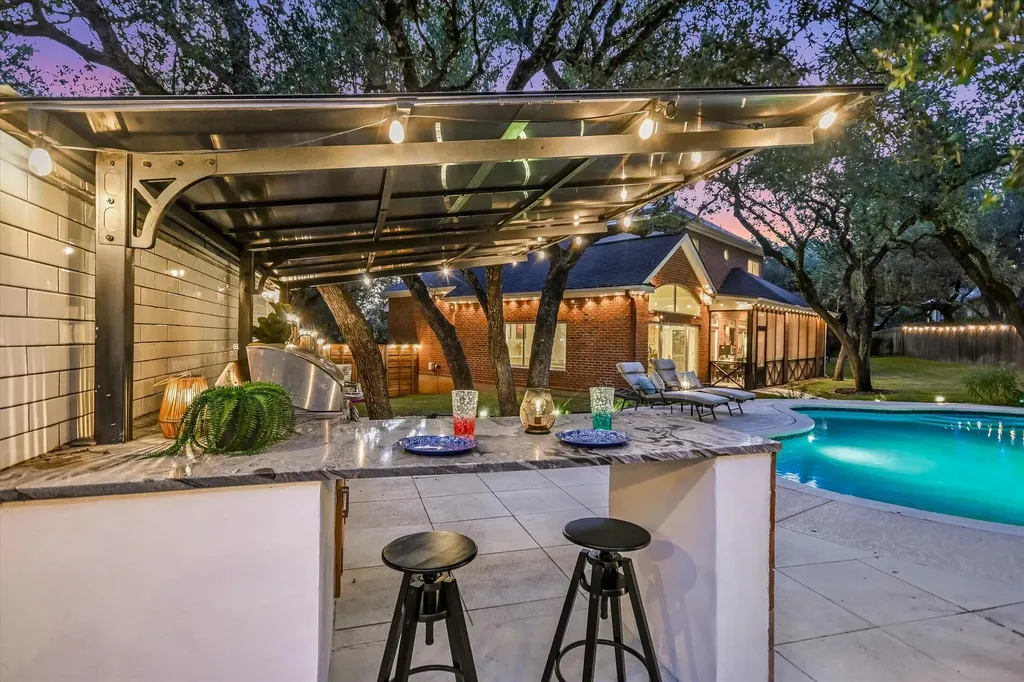 8301 Willheather Glen Austin TX 78750