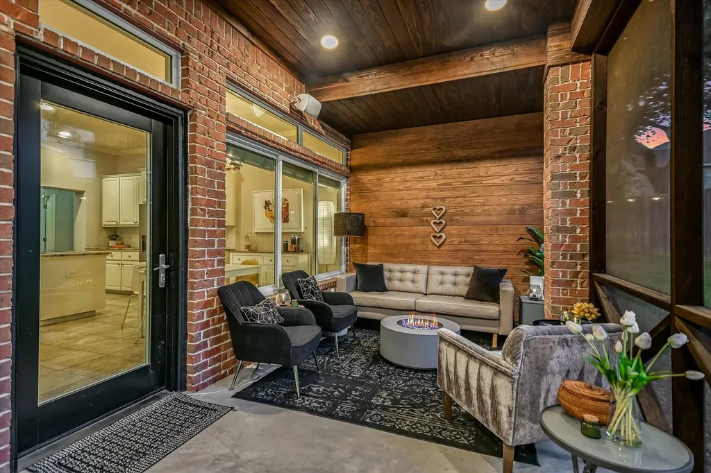 8301 Willheather Glen Austin TX 78750