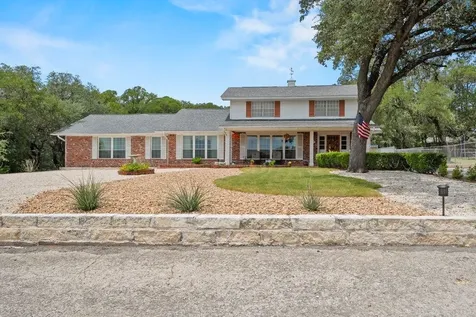 699 Floral Avenue New Braunfels TX 78130
