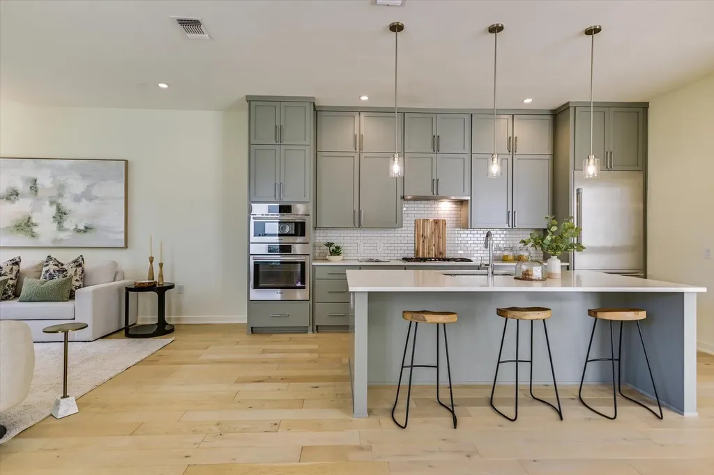 2610 Watkins Way Austin TX 78746