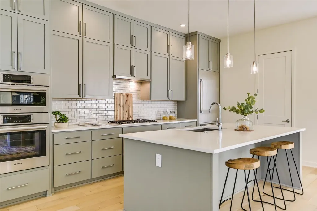 2610 Watkins Way Austin TX 78746