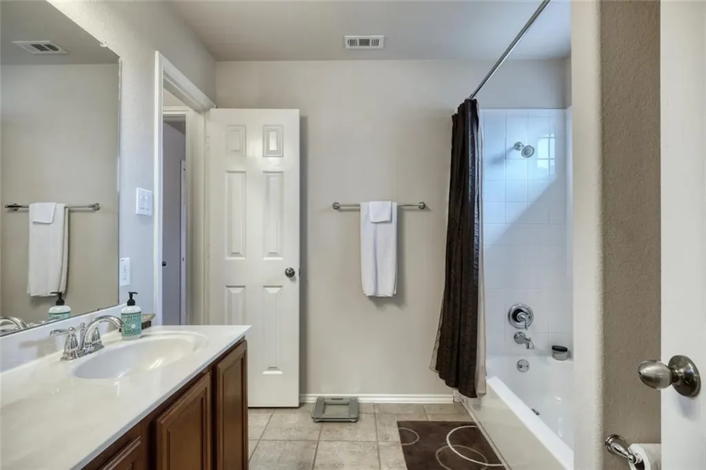 13513 Sage Grouse Drive Austin TX 78729