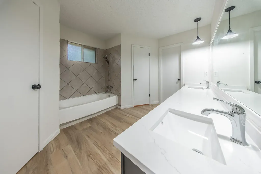 4504 Langtry Lane Austin TX 78749