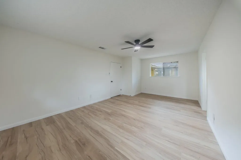 4504 Langtry Lane Austin TX 78749