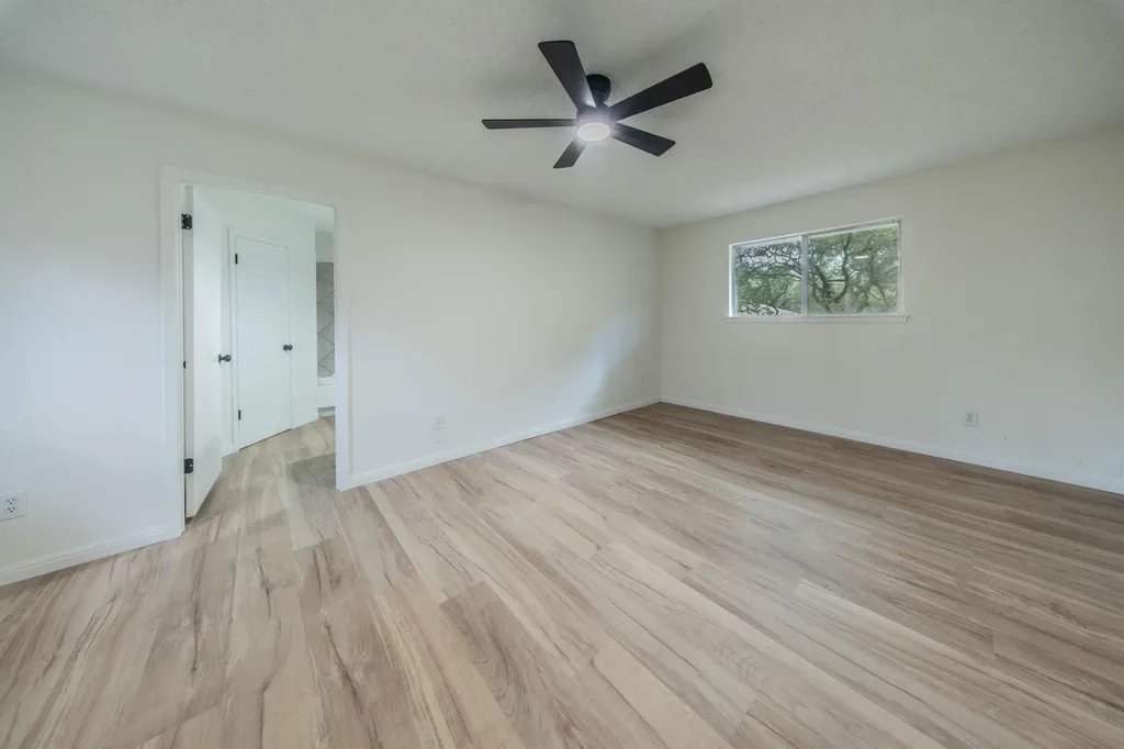 4504 Langtry Lane Austin TX 78749