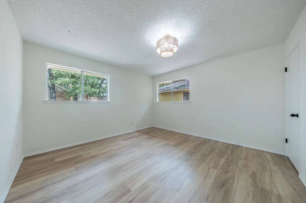 4504 Langtry Lane Austin TX 78749
