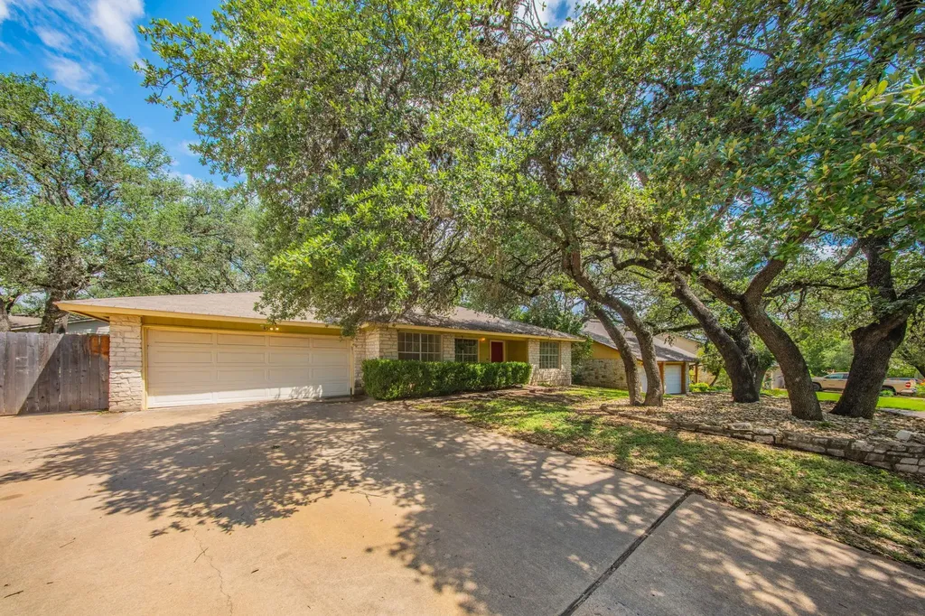 4504 Langtry Lane Austin TX 78749