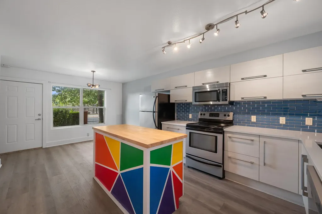 1101 Grove Boulevard Austin TX 78741