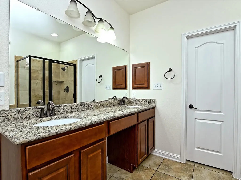 4705 Pyrenees Bee Cave TX 78738