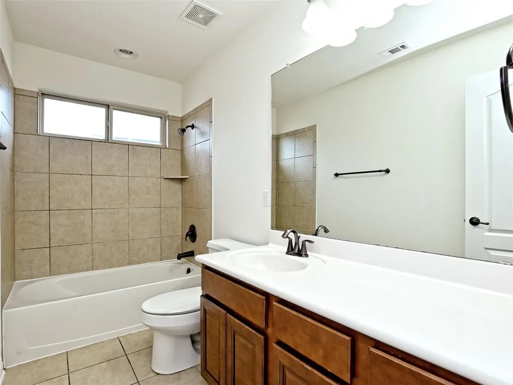 4705 Pyrenees Bee Cave TX 78738