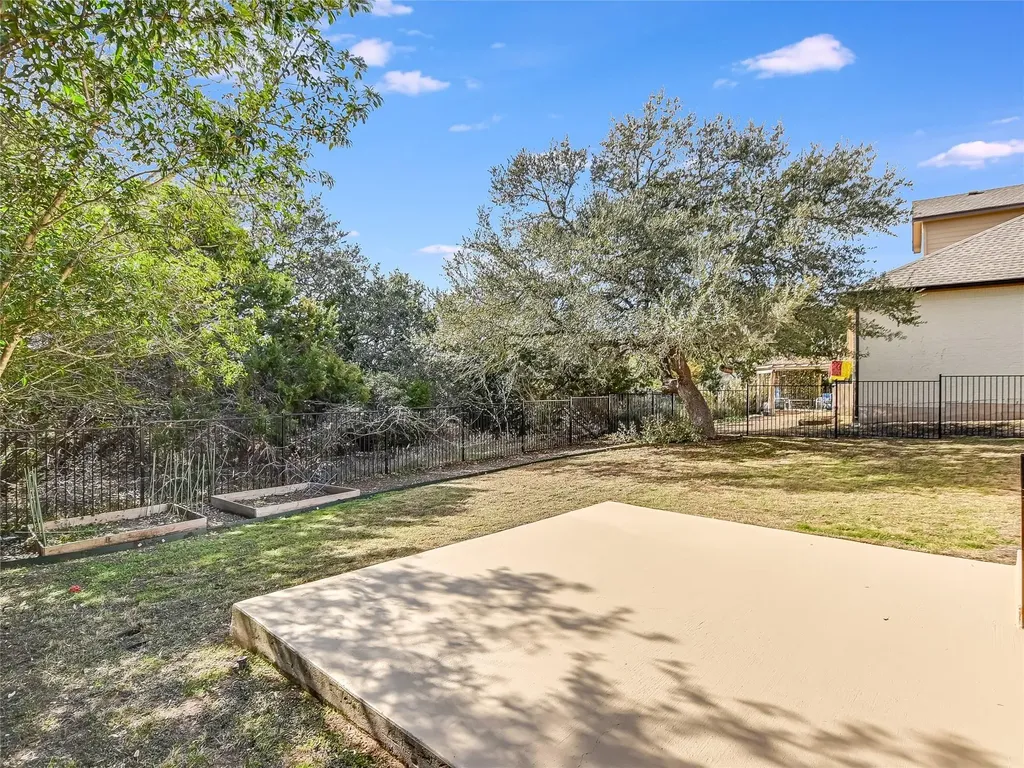 4705 Pyrenees Bee Cave TX 78738
