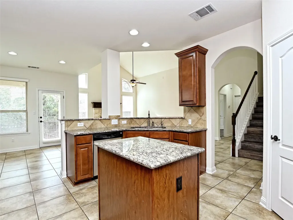 4705 Pyrenees Bee Cave TX 78738