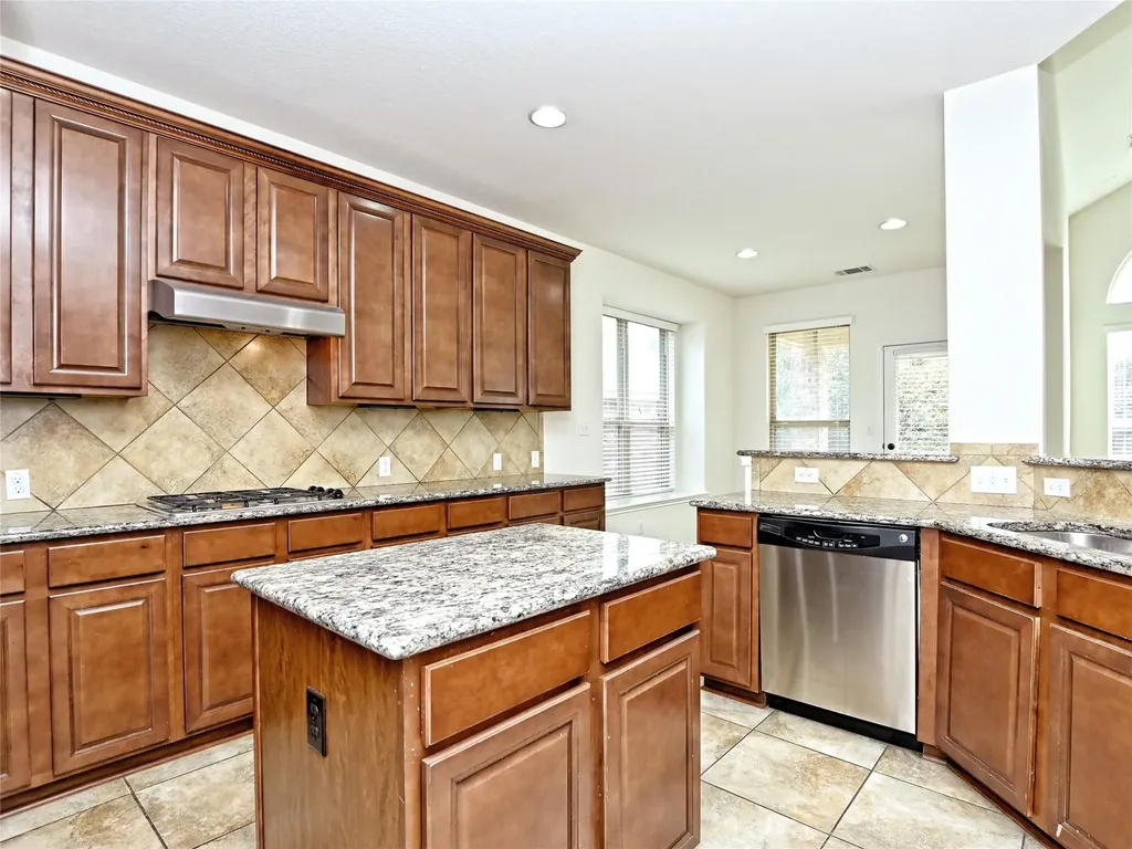 4705 Pyrenees Bee Cave TX 78738