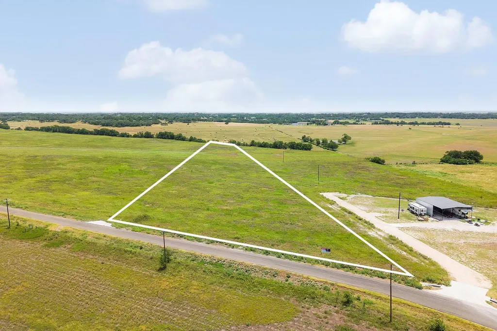 1066 County Road 153 - Lot 4 Georgetown TX 78626