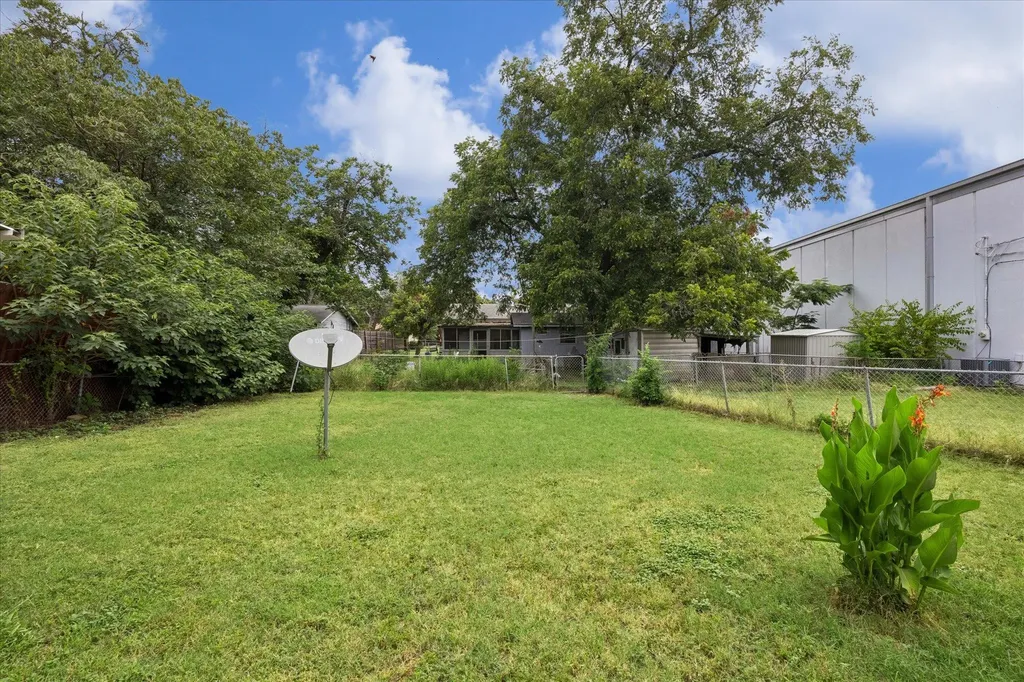 2024 W Ben White Boulevard Austin TX 78704