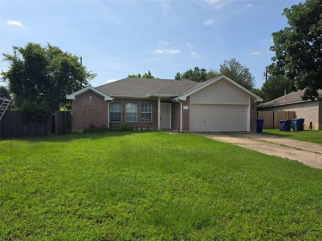 305 China Cove Elgin TX 78621