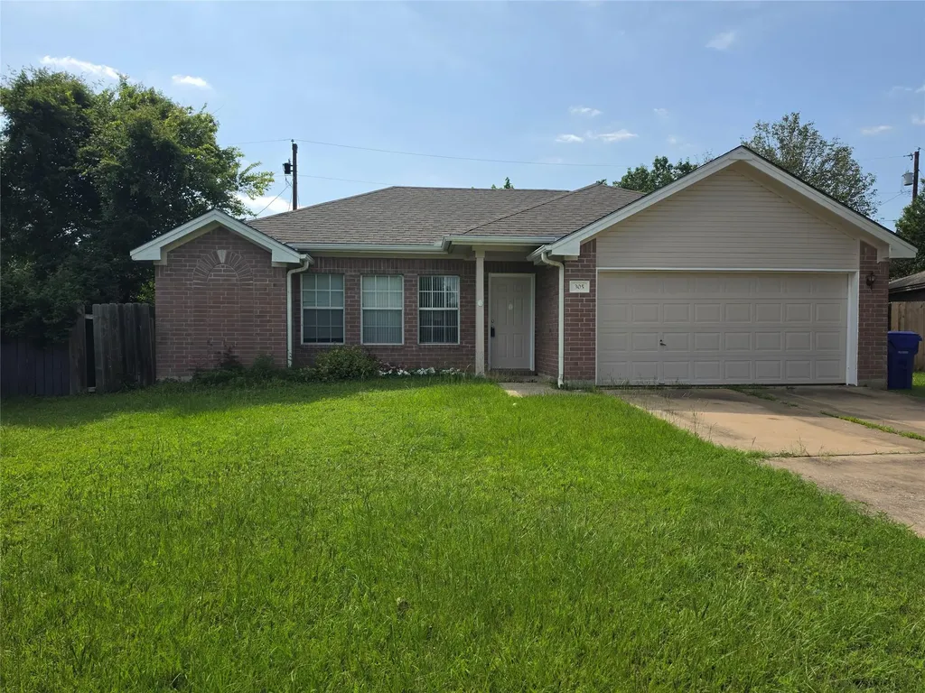 305 China Cove Elgin TX 78621
