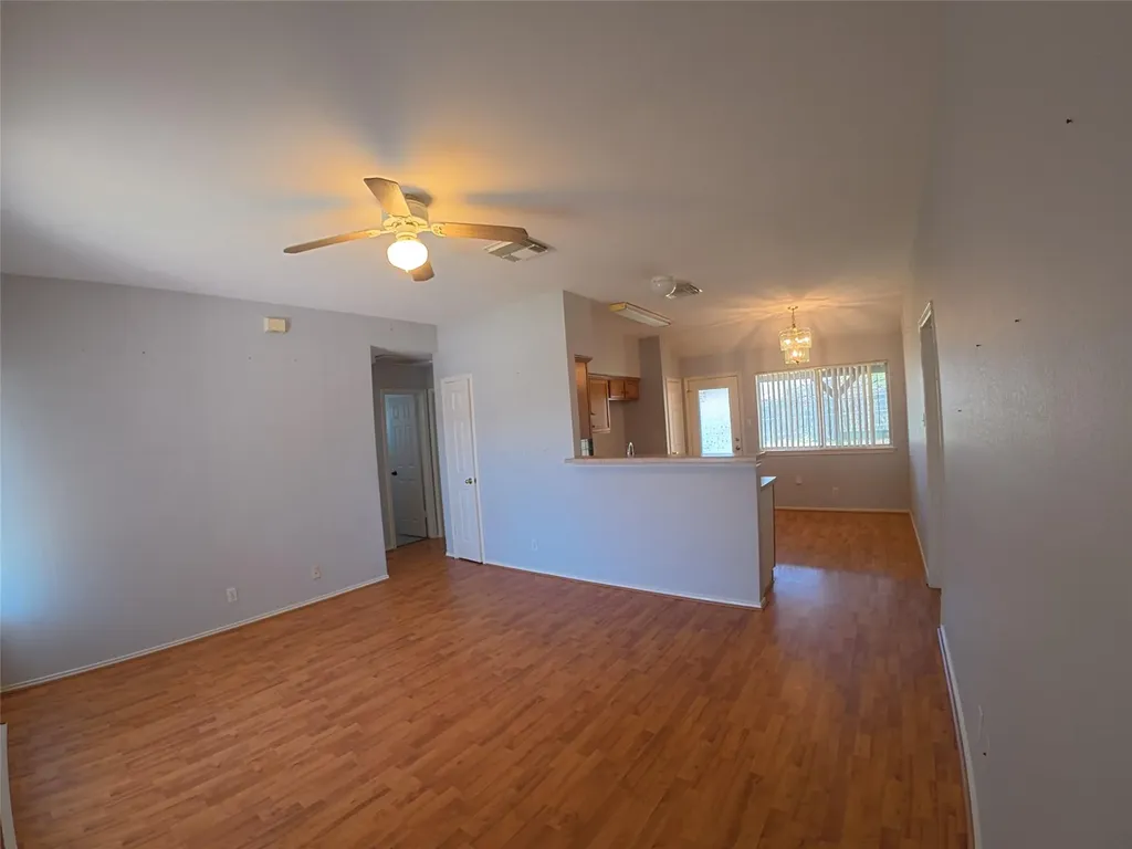 305 China Cove Elgin TX 78621