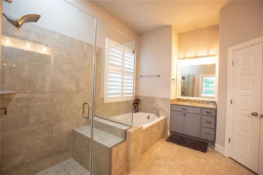 22521 Rock Wren Road Spicewood TX 78669