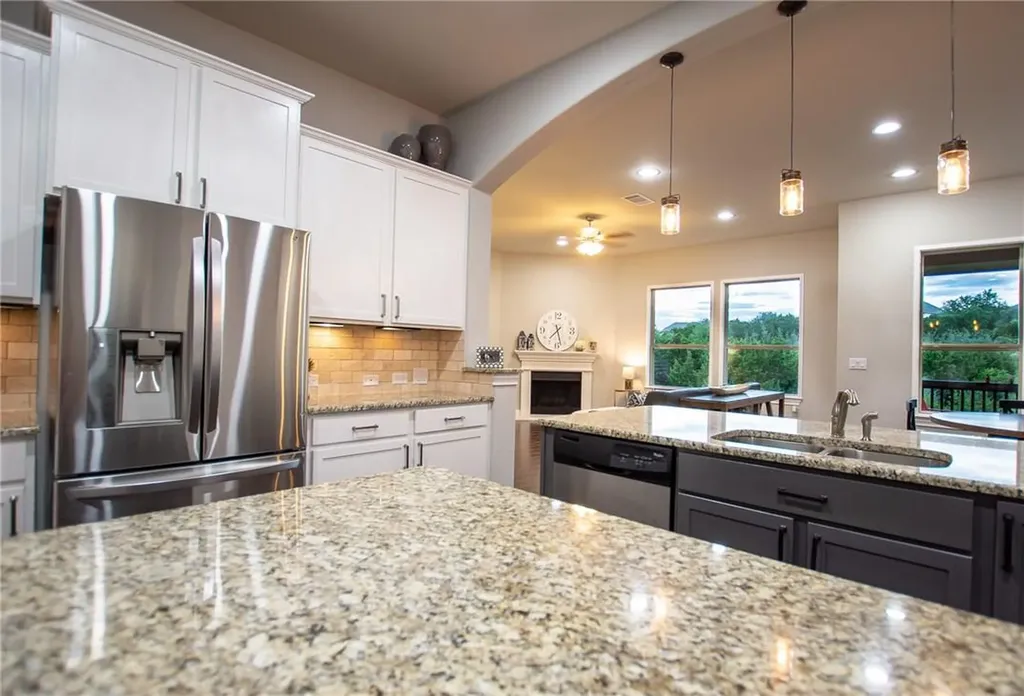 22521 Rock Wren Road Spicewood TX 78669