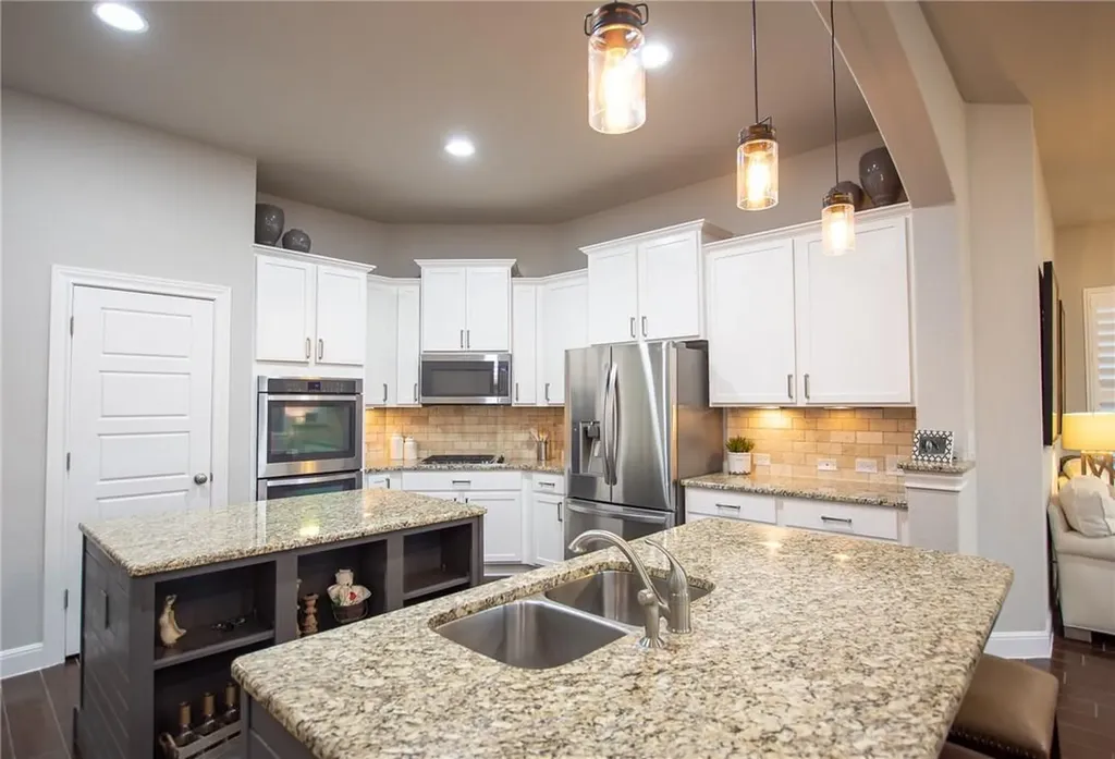 22521 Rock Wren Road Spicewood TX 78669