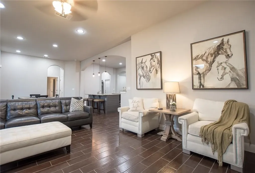 22521 Rock Wren Road Spicewood TX 78669