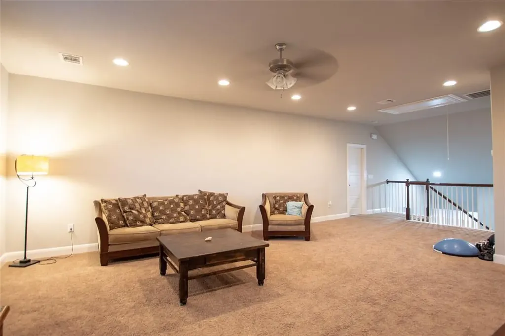 22521 Rock Wren Road Spicewood TX 78669