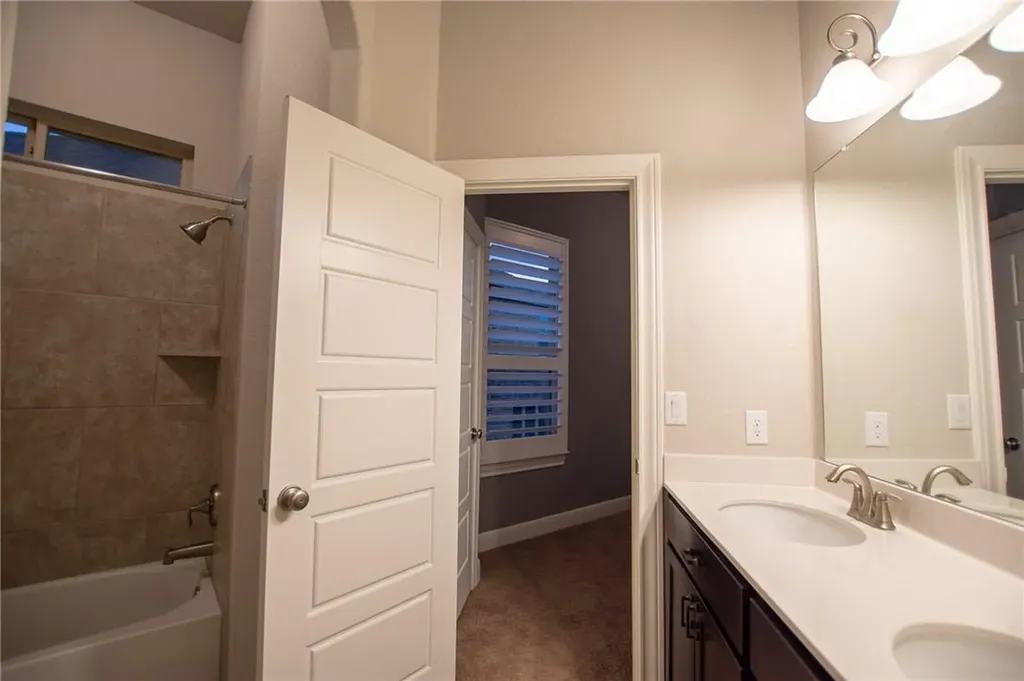 22521 Rock Wren Road Spicewood TX 78669