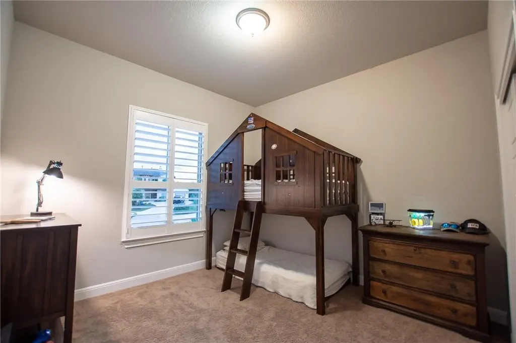 22521 Rock Wren Road Spicewood TX 78669