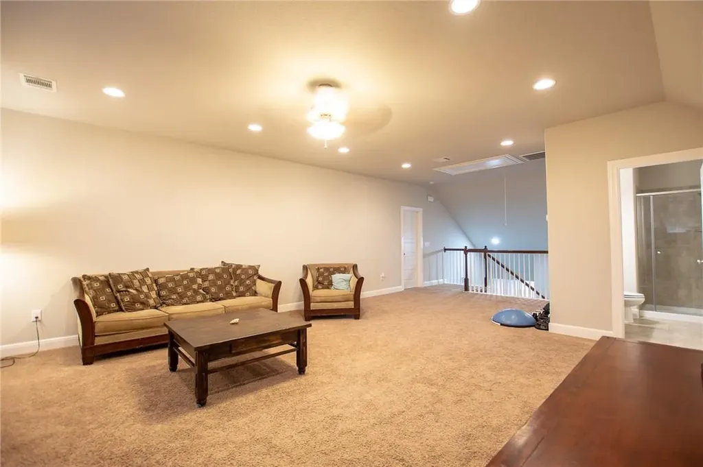 22521 Rock Wren Road Spicewood TX 78669