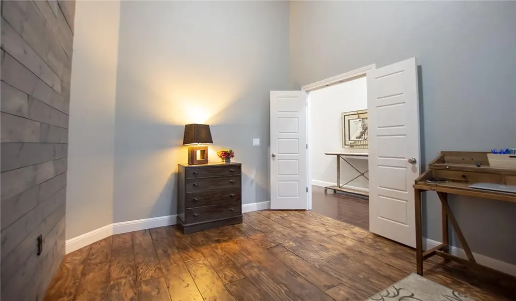22521 Rock Wren Road Spicewood TX 78669