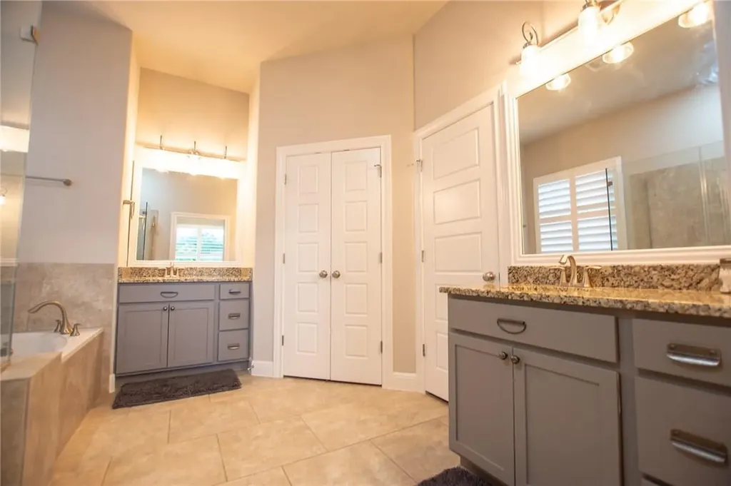 22521 Rock Wren Road Spicewood TX 78669