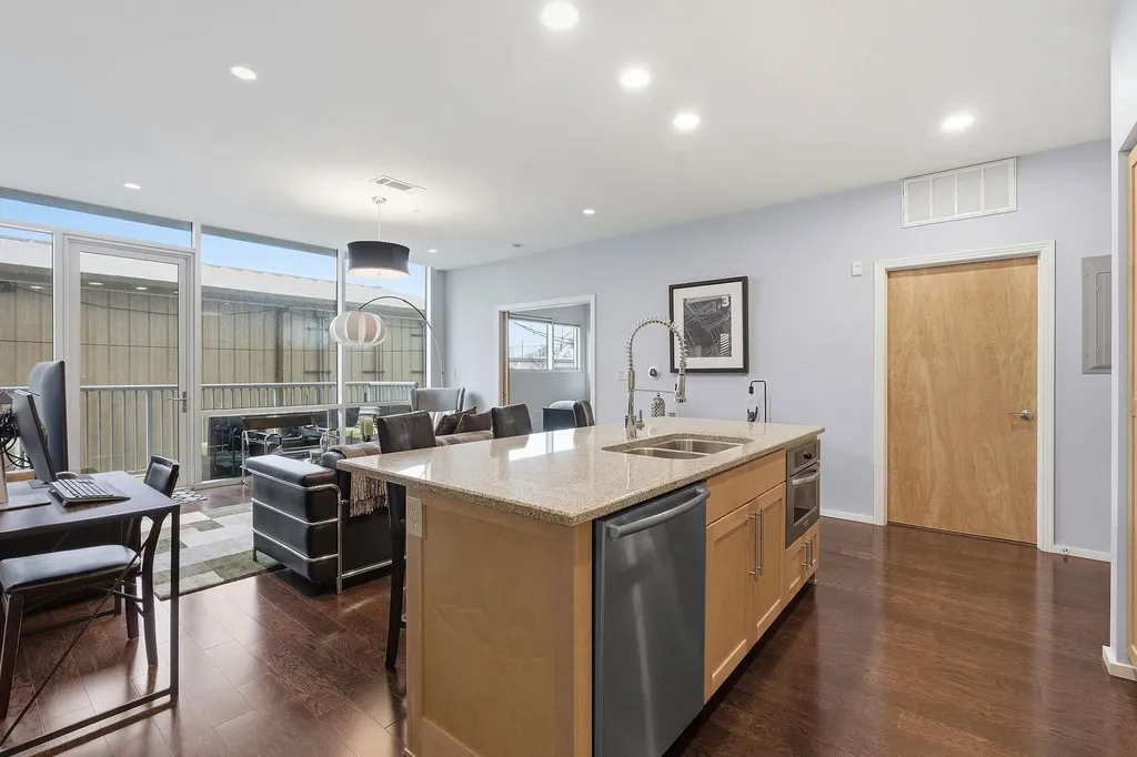 1600 Barton Springs Road Austin TX 78704