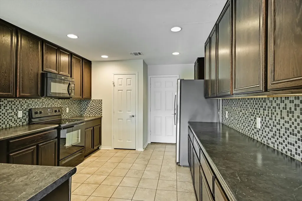 6516 Alum Rock Cove Austin TX 78747