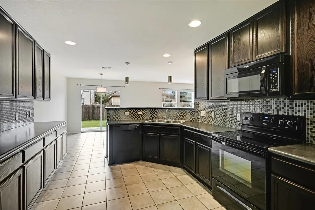 6516 Alum Rock Cove Austin TX 78747