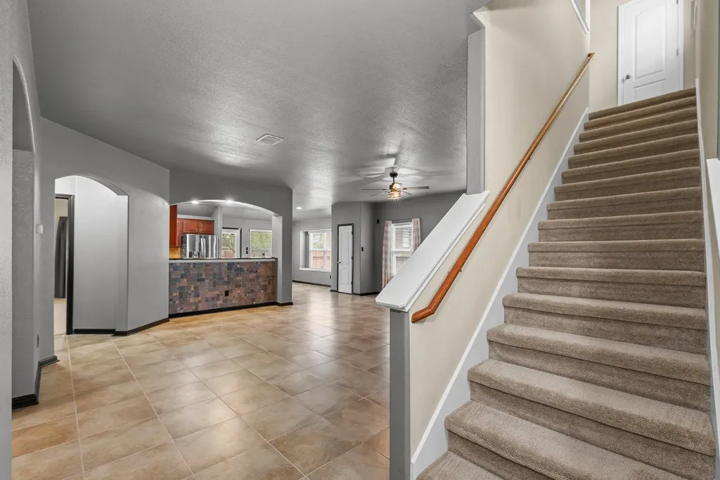 1729 Hidden Springs Path Round Rock TX 78665
