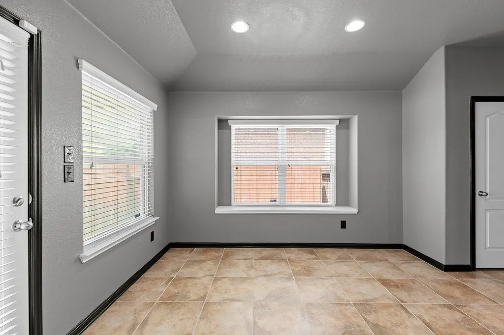 1729 Hidden Springs Path Round Rock TX 78665
