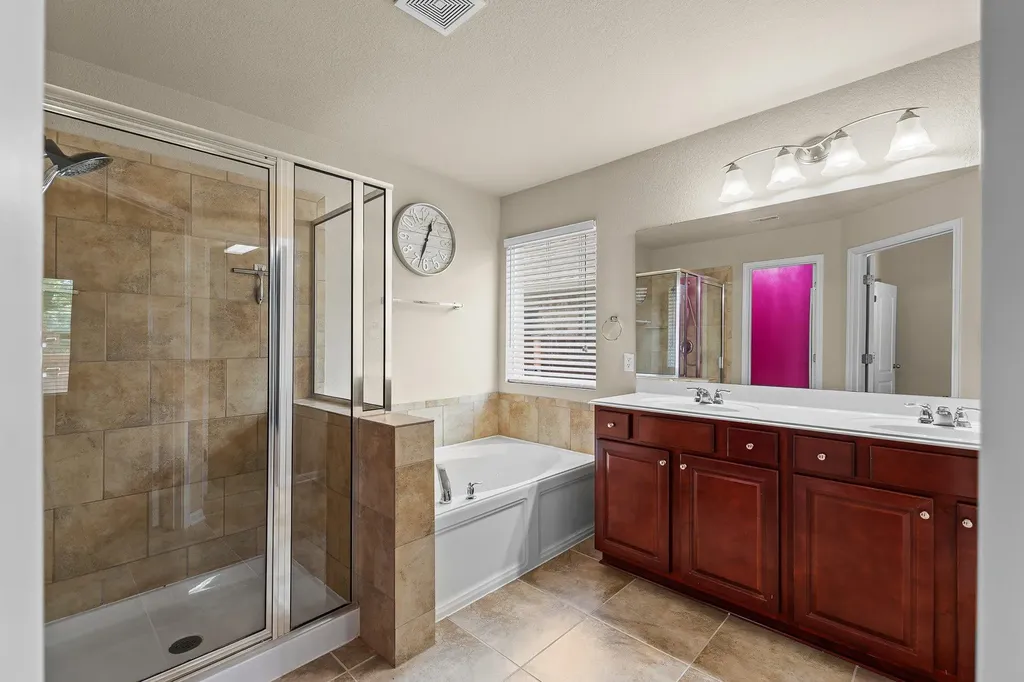 1729 Hidden Springs Path Round Rock TX 78665