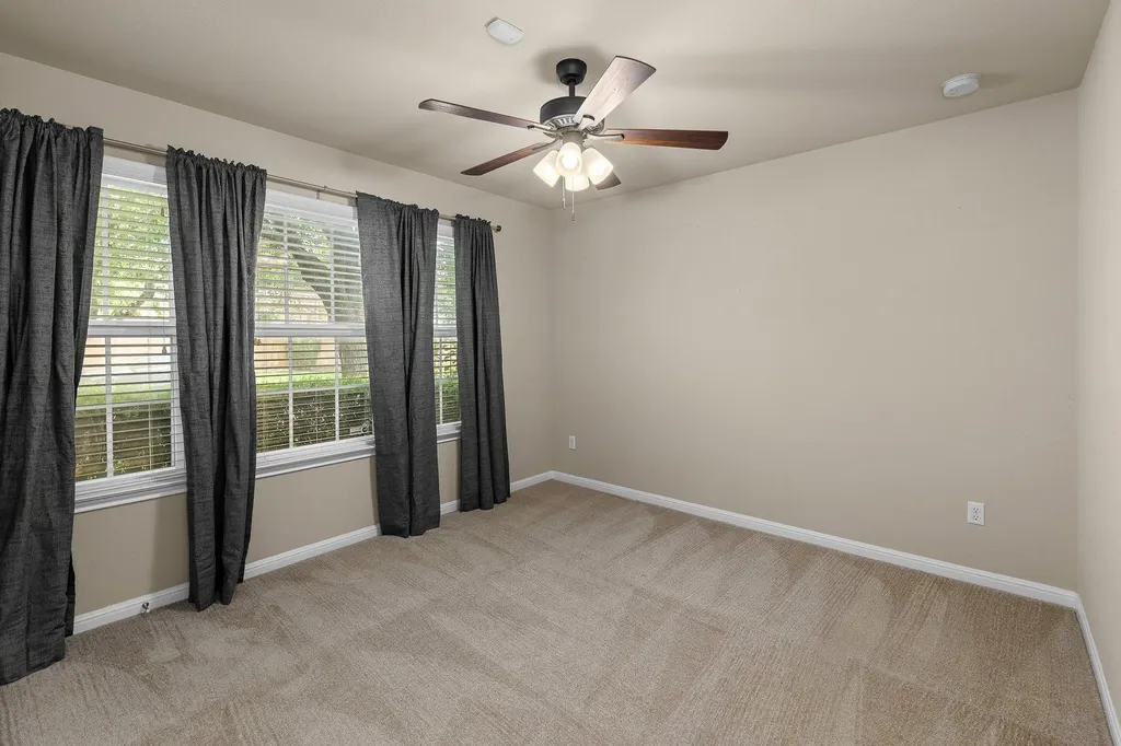 1729 Hidden Springs Path Round Rock TX 78665