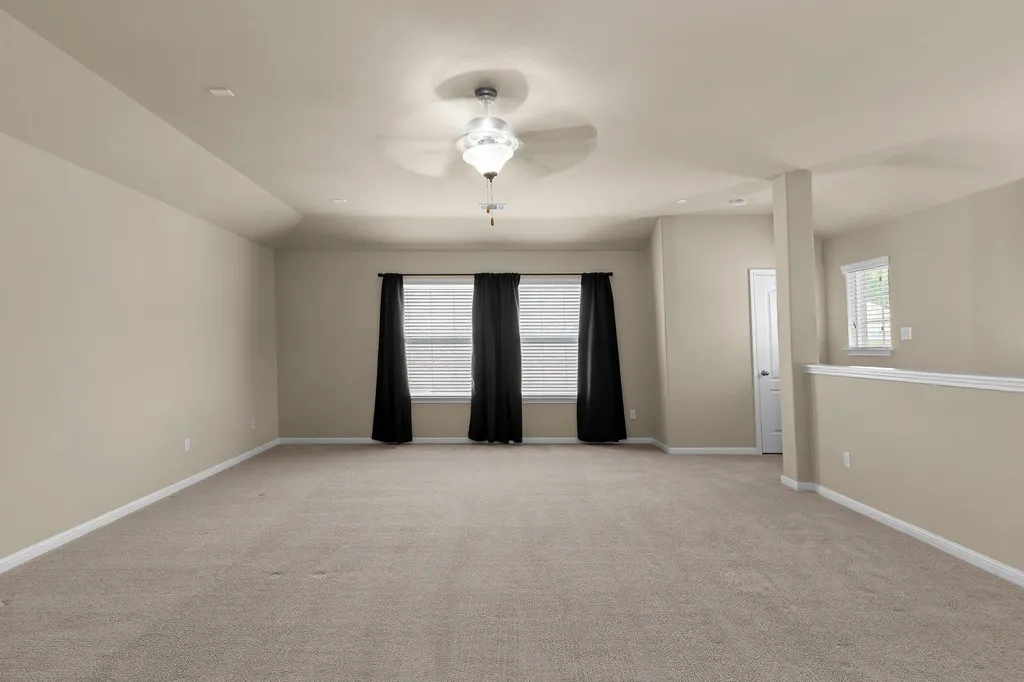1729 Hidden Springs Path Round Rock TX 78665