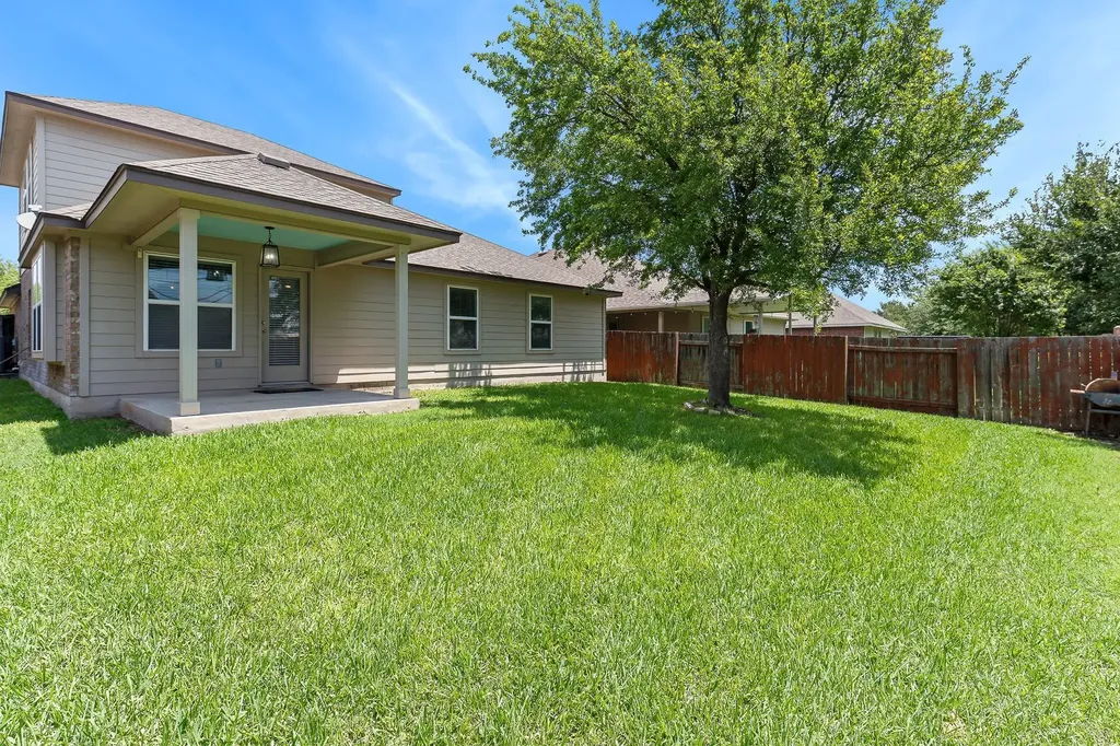 1729 Hidden Springs Path Round Rock TX 78665