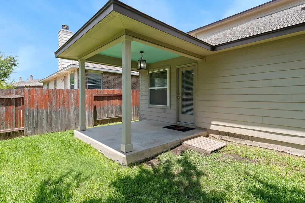 1729 Hidden Springs Path Round Rock TX 78665