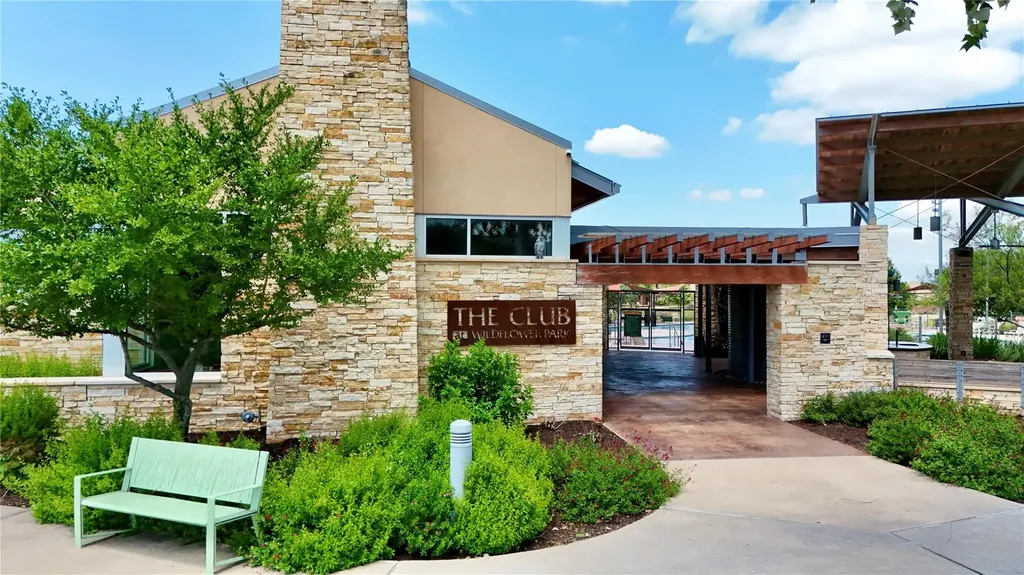 1729 Hidden Springs Path Round Rock TX 78665