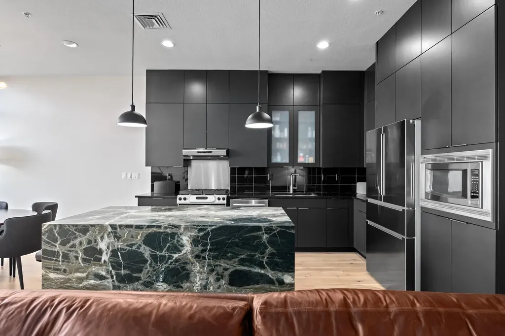 555 E 5th Street Austin TX 78701