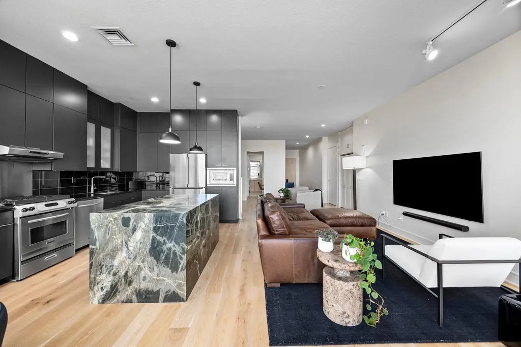 555 E 5th Street Austin TX 78701