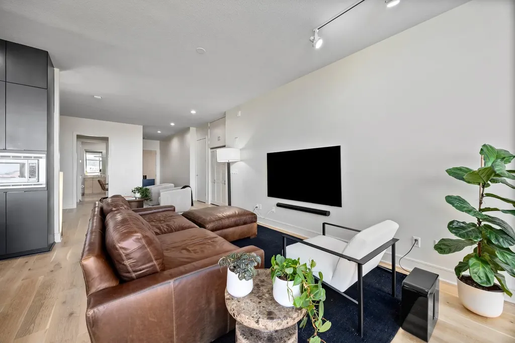 555 E 5th Street Austin TX 78701