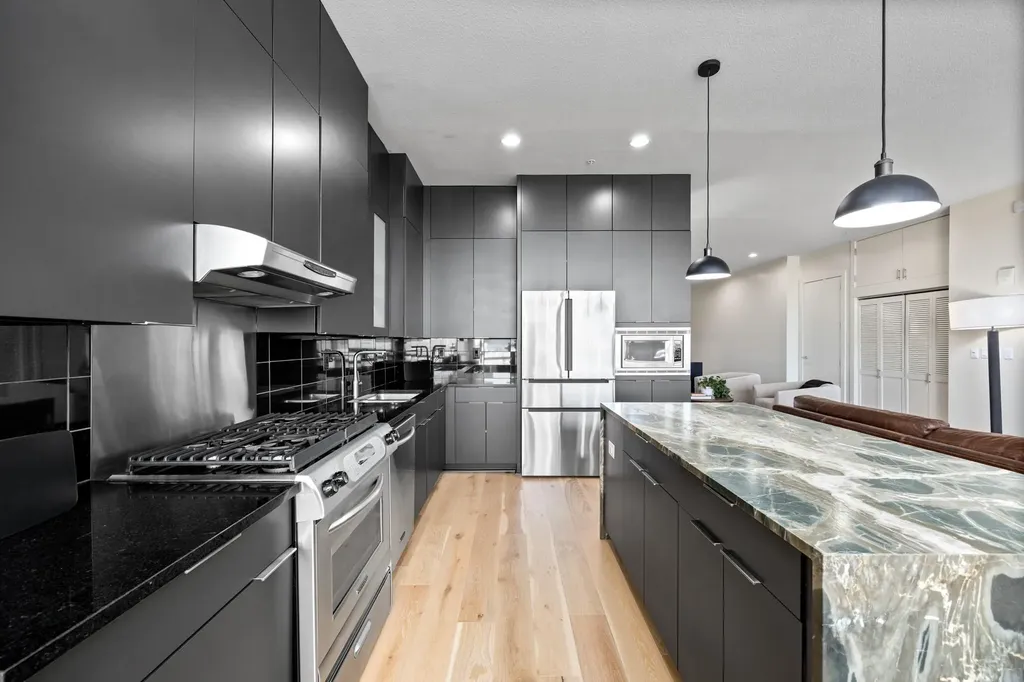 555 E 5th Street Austin TX 78701